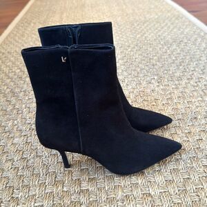 NEW Without Box Larroude Mini Kate Black Suede Pointy Toe Bootie 7